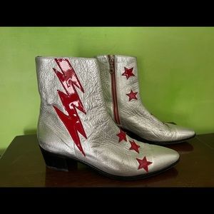 Modern Vice - The Original Bolt in Silver/Red - Size 39-1/2